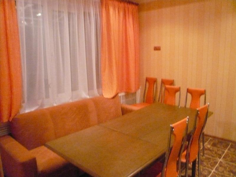 Guest House Svoyaky Gomel Exteriér fotografie